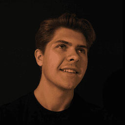 Kristoffer Solgren headshot